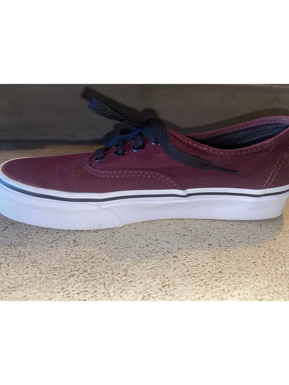 Vans Classic Authentic Low Top Maroon Port Royal/ Black Unisex M 4 W 5.5 Skater